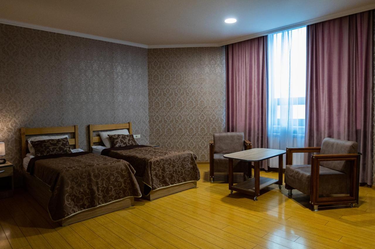 Inga Hotel Erywań Zewnętrze zdjęcie